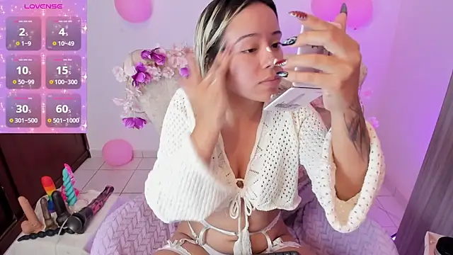 Nataliahenao69 online show from 27, 10, 2025