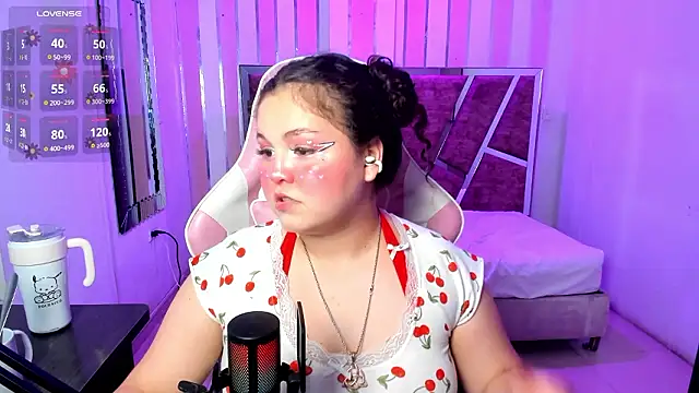 ShylySweet online show from 8, 3, 2026