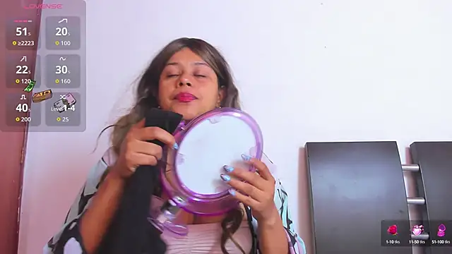 Snapshot of _Vale21_ chatting on 13, 9, 2025  Vale21  online show from 13, 9, 2025