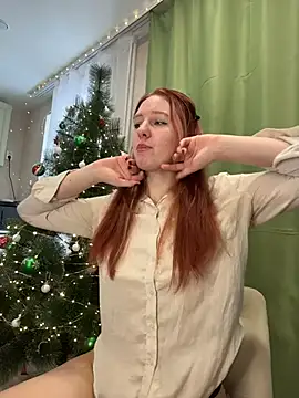 Snapshot of Hera_Mark chatting on 14, 12, 2025 Hera Mark online show from 14, 12, 2025