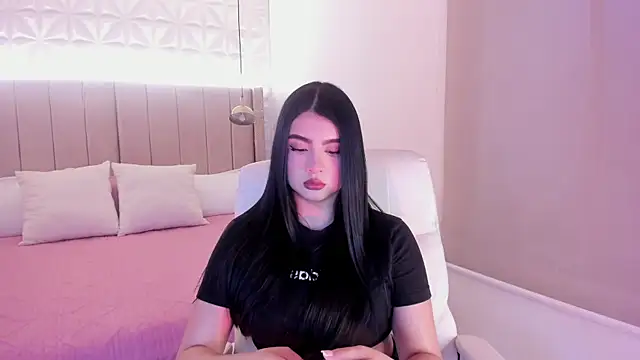 Snapshot of Sweety_Nicole_ chatting on 14, 5, 2026 Sweety Nicole online show from 14, 5, 2026