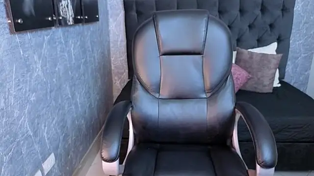 eileen  hills online show from 27, 11, 2025