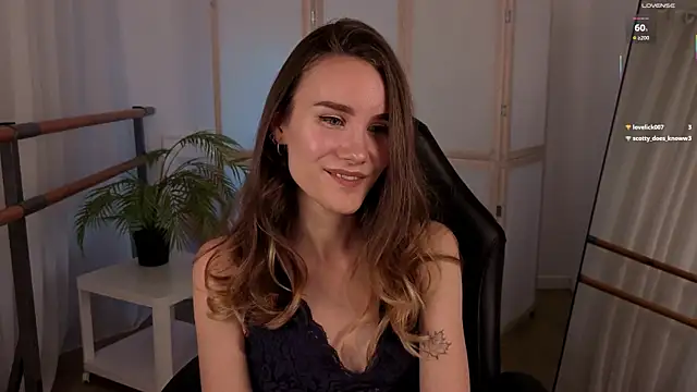 Snapshot of _Clare_Florence_ chatting on 16, 9, 2025  Clare Florence  online show from 16, 9, 2025