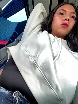 Snapshot of Sarahcutexoxox chatting on 5, 10, 2025 Sarahcutexoxox online show from 5, 10, 2025