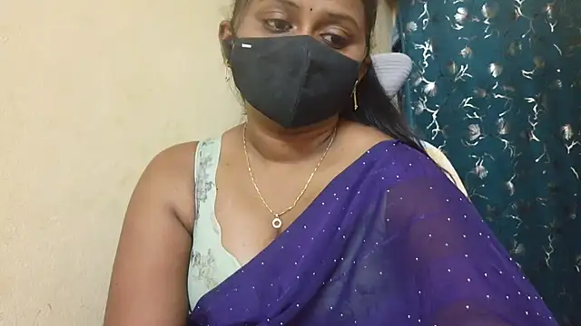 Snapshot of Pavani-Sexy chatting on 4, 6, 2026 Pavani-Sexy online show from 4, 6, 2026
