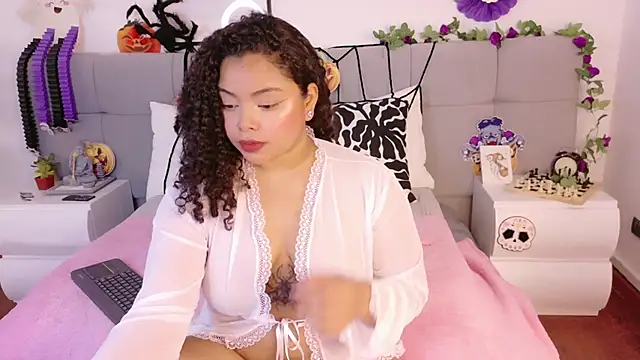 Snapshot of Alanaa_Gomez chatting on 12, 10, 2025 Alanaa Gomez online show from 12, 10, 2025