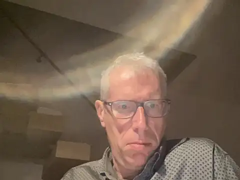 choupipat1 online show from 3, 10, 2025