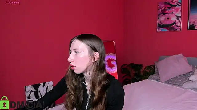 Snapshot of Lisbeth__Salander chatting on 5, 10, 2025 Lisbeth Salander online show from 5, 10, 2025