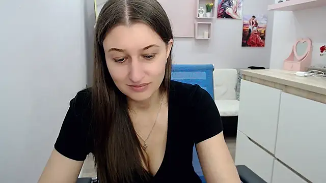 Snapshot of muriel_elvin chatting on 15, 9, 2025 muriel elvin online show from 15, 9, 2025