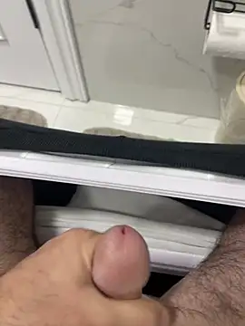 Snapshot of Heros2000 chatting on 19, 1, 2026 Heros2000 online show from 19, 1, 2026