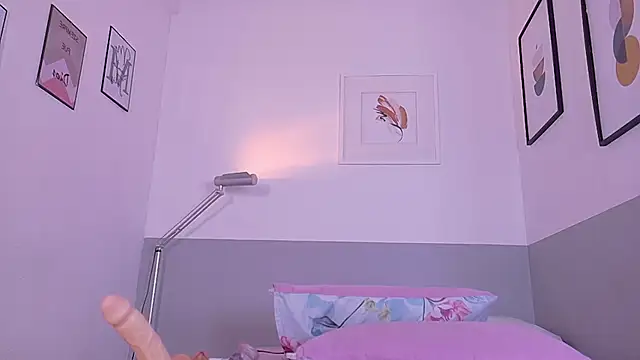 cutepetitee online show from 17, 2, 2026