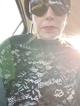 Snapshot of Nina-Holly chatting on 27, 2, 2026 Nina-Holly online show from 27, 2, 2026