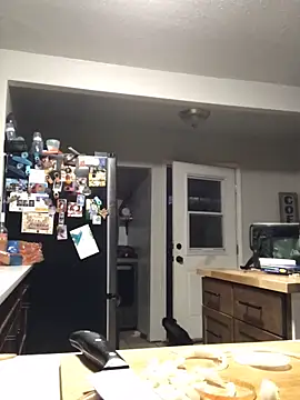 Snapshot of silverbay-456 chatting on 15, 10, 2025 silverbay-456 online show from 15, 10, 2025