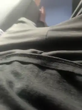 Snapshot of high_geil chatting on 17, 12, 2025 high geil online show from 17, 12, 2025