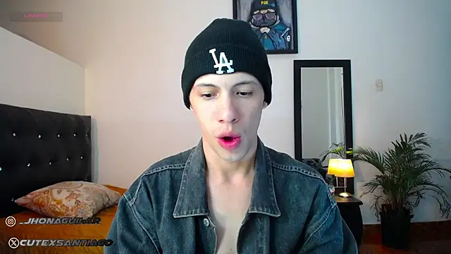 Snapshot of santiago_cutex chatting on 22, 9, 2025 santiago cutex online show from 22, 9, 2025