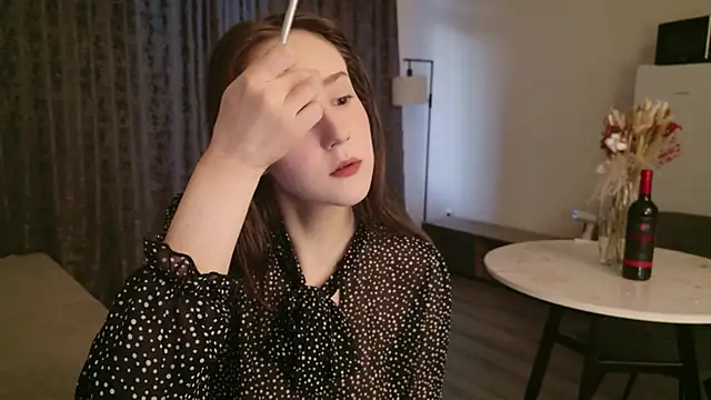 LucyRose3 online show from 5, 2, 2026