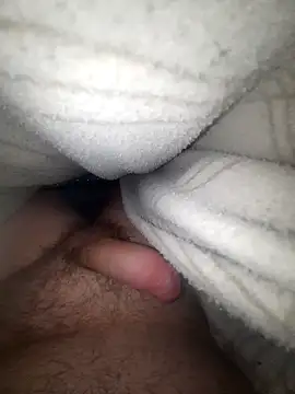 Snapshot of blueeyesss chatting on 26, 10, 2025 blueeyesss online show from 26, 10, 2025