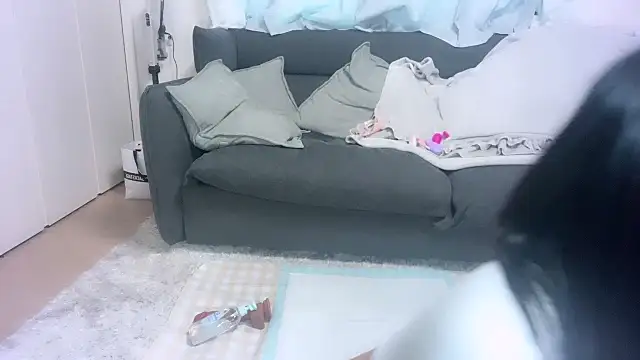 moemilk online show from 10, 10, 2025