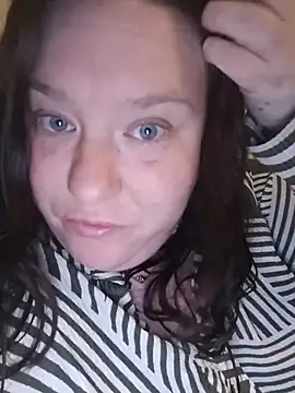 Feuchtekitty92xh online show from 11, 10, 2025