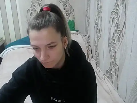 AlissaClark online show from 27, 10, 2025