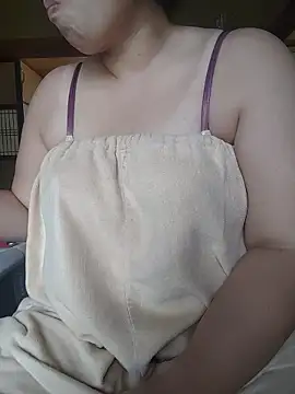 Snapshot of yukari_0011 chatting on 17, 10, 2025 yukari 0011 online show from 17, 10, 2025
