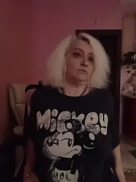 SquirtMilf00 online show from 22, 9, 2025