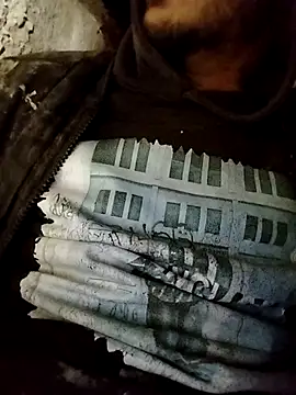 Snapshot of ParousFlow chatting on 19, 10, 2025 ParousFlow online show from 19, 10, 2025