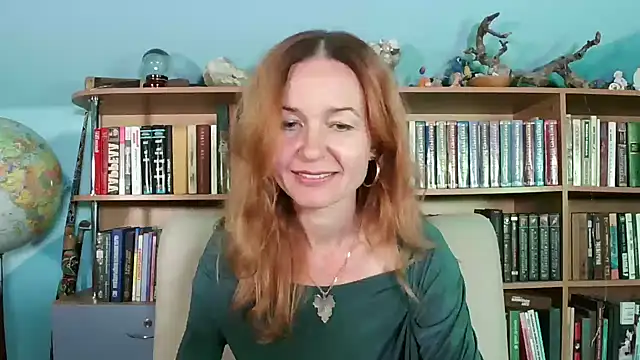 Foxilady357 online show from 13, 10, 2025