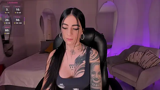 MilaLawrence online show from 5, 12, 2025