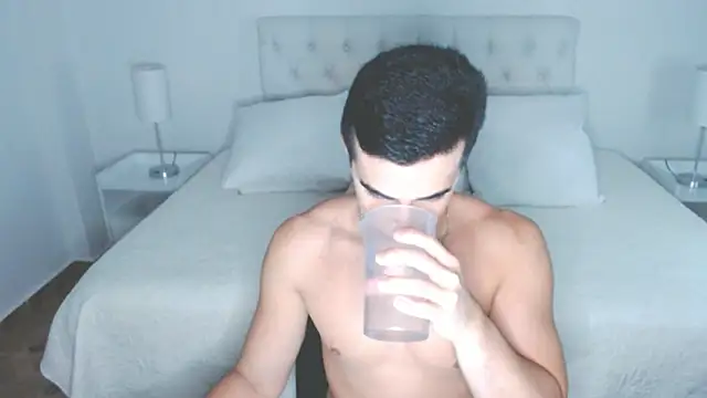 Snapshot of mr_hunterx chatting on 25, 3, 2026 mr hunterx online show from 25, 3, 2026