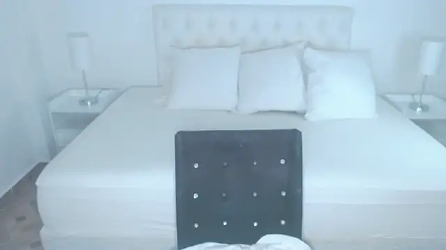 Snapshot of mr_hunterx chatting on 7, 4, 2026 mr hunterx online show from 7, 4, 2026