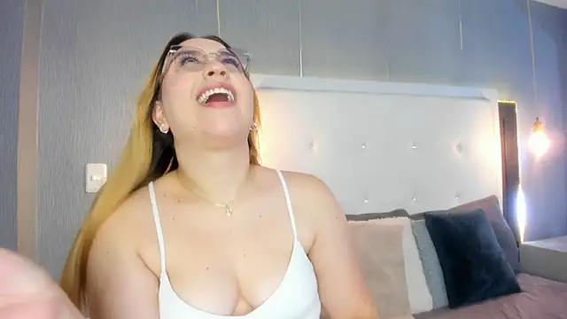 ximenanoah online show from 16, 4, 2026