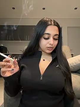 LilMisIndianx online show from 22, 10, 2025