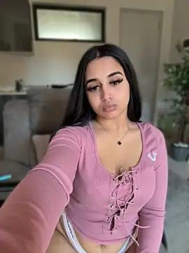LilMisIndianx online show from 5, 6, 2026