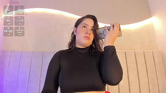 aisha duque online show from 3, 6, 2026