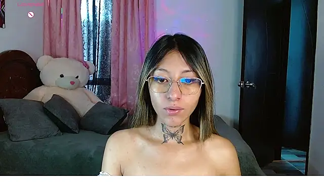 Hoolly Jones online show from 13, 1, 2026