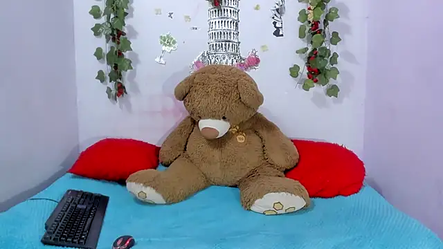 Snapshot of NataliaAndJulliam chatting on 23, 2, 2026 NataliaAndJulliam online show from 23, 2, 2026