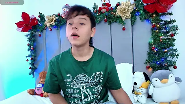 Snapshot of nico_leroy chatting on 4, 12, 2025 nico leroy online show from 4, 12, 2025