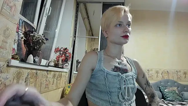 Snapshot of WatsonMi chatting on 21, 9, 2025 WatsonMi online show from 21, 9, 2025