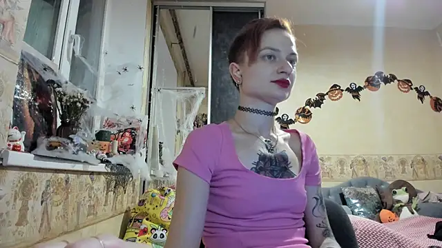 Snapshot of WatsonMi chatting on 6, 10, 2025 WatsonMi online show from 6, 10, 2025