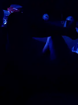 32UwielbiamCipki32 online show from 11, 1, 2026