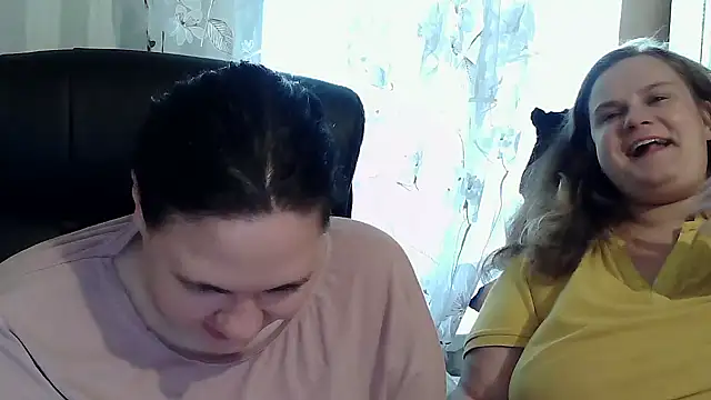 Snapshot of HollyXEva chatting on 19, 9, 2025 HollyXEva online show from 19, 9, 2025