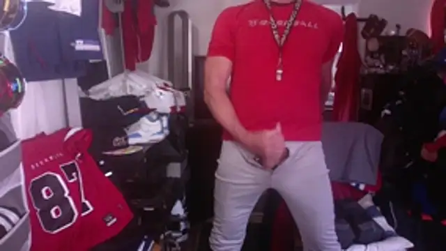 Snapshot of DILFJockDad87 chatting on 15, 2, 2026 DILFJockDad87 online show from 15, 2, 2026