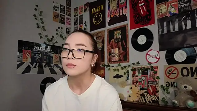 OdetteBiddy online show from 3, 12, 2025