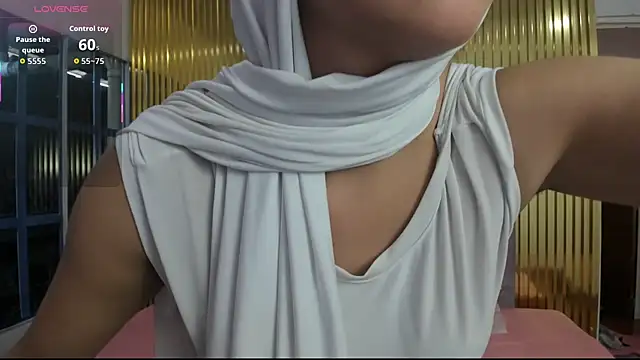 Snapshot of cala_borhan chatting on 8, 9, 2025 cala borhan online show from 8, 9, 2025