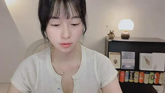 Onechestnut online show from 28, 5, 2026