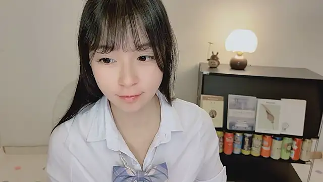 Onechestnut online show from 2, 6, 2026
