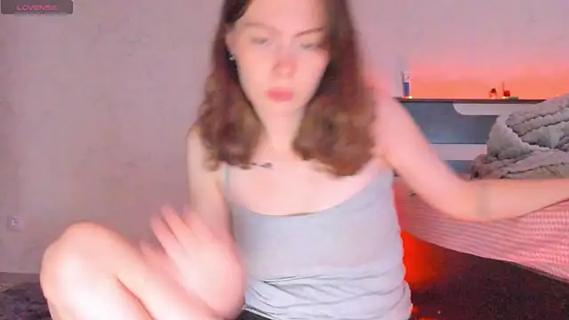 LolaMeddisson online show from 4, 6, 2026