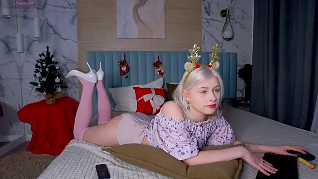 SandyShayes online show from 18, 12, 2025