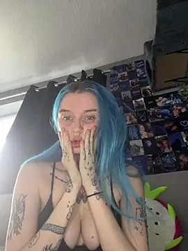 Snapshot of Bluetingx chatting on 30, 10, 2025 Bluetingx online show from 30, 10, 2025